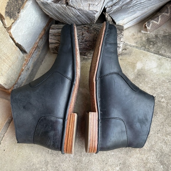 Olukai KAONA II black matte leather bootie’s w/ side zip Sz-7.5.  F - Picture 8 of 13